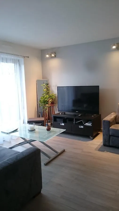 I Love Paris Hotel Apartment